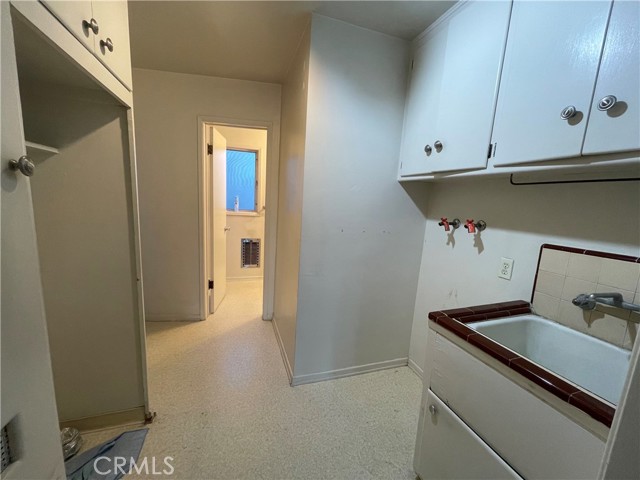 857 Encino Way photo 8