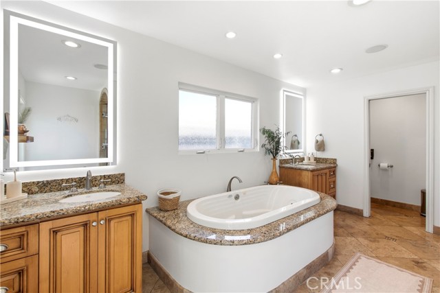 Image 15 of 57 For 8651 La Homa