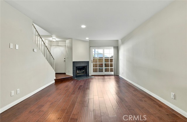 773 South Marengo Avenue, 3 photo 8