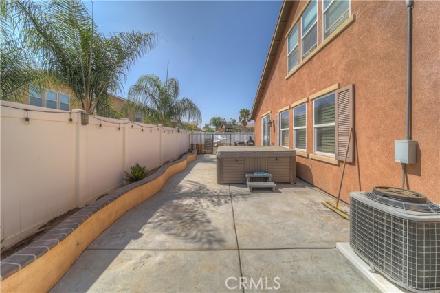 Detail Gallery Image 4 of 6 For 3039 Bearberry Ct, Perris,  CA 92571 - 3 Beds | 3/1 Baths