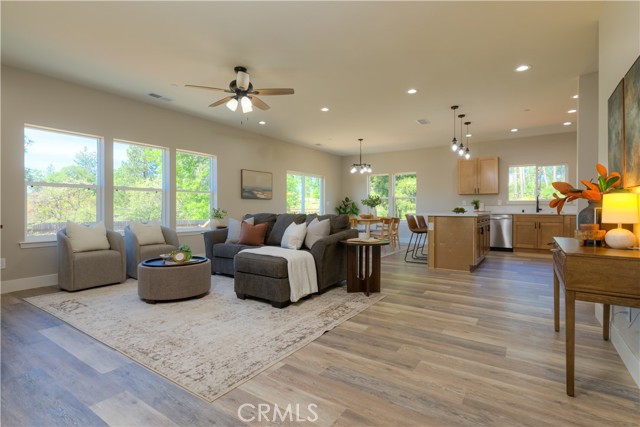 Detail Gallery Image 8 of 49 For 5963 Del Mar Ave, Paradise,  CA 95969 - 3 Beds | 2 Baths