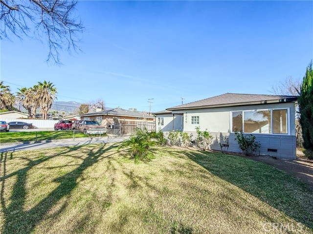 Detail Gallery Image 4 of 36 For 3045 Casa Loma, San Bernardino,  CA 92404 - 3 Beds | 2 Baths