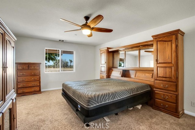 Detail Gallery Image 11 of 43 For 59099 Henderson Dr, Yucca Valley,  CA 92284 - 3 Beds | 2 Baths