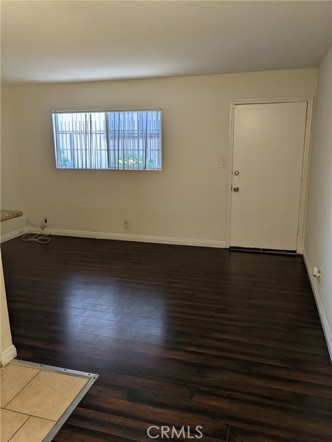 1708 Pine Avenue, Long Beach CA: https://media.crmls.org/medias/8e8ba5a2-7b6c-489f-a73a-88faf7921a28.jpg