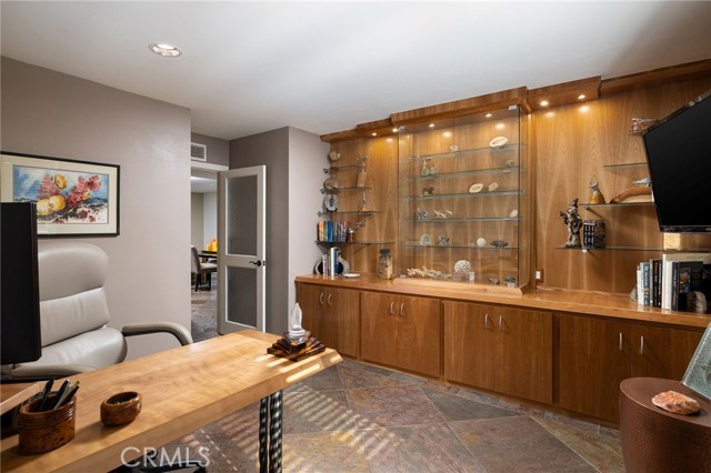 14192 Livingston Street, Tustin CA: https://media.crmls.org/medias/8e8d5576-bdbf-4765-a063-133c1f676a97.jpg