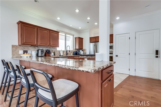 Detail Gallery Image 18 of 53 For 1902 Marshallfield Ln a,  Redondo Beach,  CA 90278 - 4 Beds | 3/1 Baths