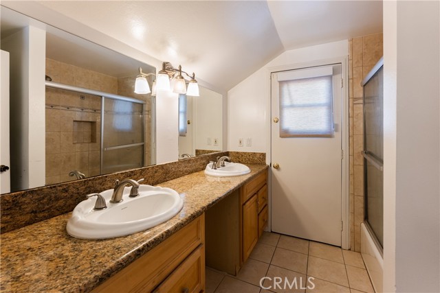27601 Endeavor Street photo 22