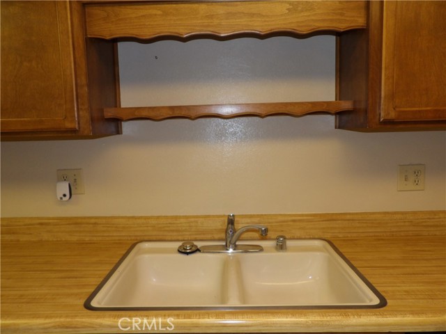 2175 Aspenwood Court, San Bernardino CA: https://media.crmls.org/medias/8e8ecf7f-a3f8-465b-a0e5-e53189988162.jpg
