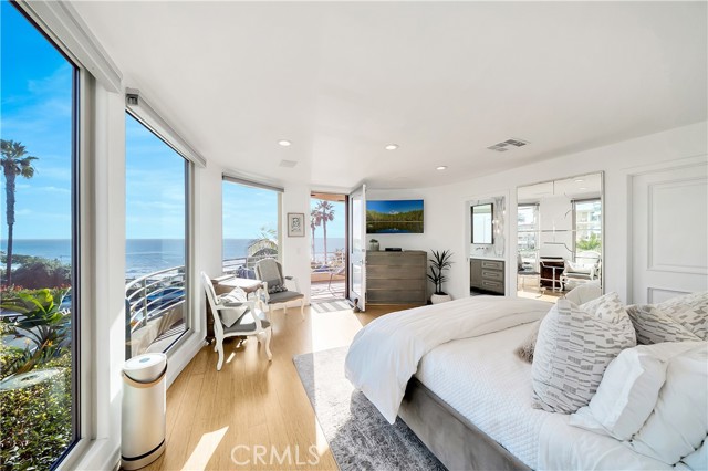 Detail Gallery Image 14 of 58 For 556 Cliff Dr a,  Laguna Beach,  CA 92651 - 3 Beds | 4 Baths