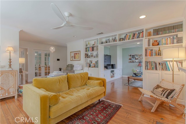 7520 W 90th Street, Los Angeles CA: https://media.crmls.org/medias/8e904de0-8a80-479a-bb97-c00f329cafd3.jpg