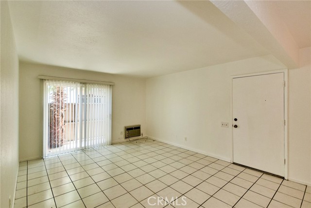 Detail Gallery Image 2 of 28 For 212 S Kraemer Bld #1205,  Placentia,  CA 92870 - 2 Beds | 1 Baths
