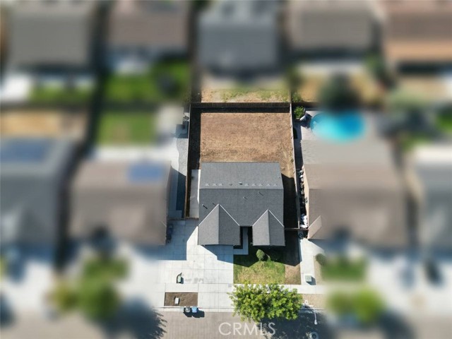 1595 Springcrest, Hanford CA: https://media.crmls.org/medias/8e911dbb-3ee2-4e48-8507-3998c41b406f.jpg