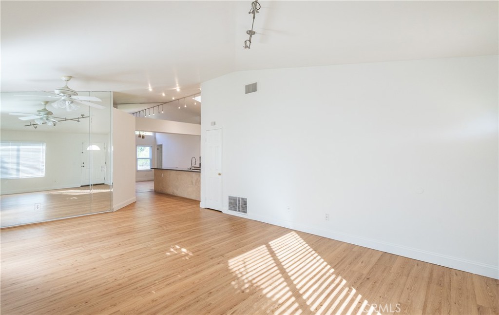 MLS #SR25259106 image #6