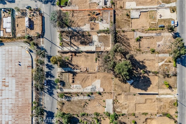 95 E Calaveras Street, Altadena CA: https://media.crmls.org/medias/8e91ecf4-145a-4428-9000-314d28c9c491.jpg