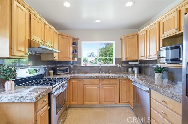 Detail Gallery Image 9 of 42 For 6128 E Conant, Long Beach,  CA 90808 - 2 Beds | 2 Baths