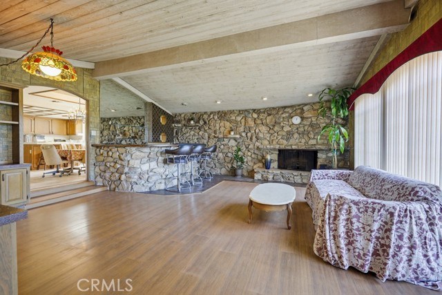 Detail Gallery Image 6 of 35 For 1934 S Robert Ln, Anaheim,  CA 92802 - 5 Beds | 4 Baths