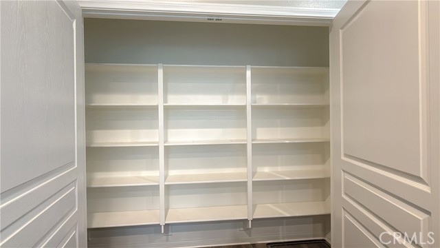 7833 Wild Rye Street, Chino CA: https://media.crmls.org/medias/8e92ff9f-ff6f-4749-9764-11e4a7f7ca9f.jpg