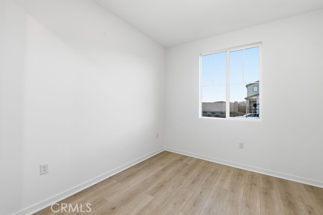 Detail Gallery Image 7 of 26 For 33226 Damask Ln, French Valley,  CA 92596 - 4 Beds | 3 Baths