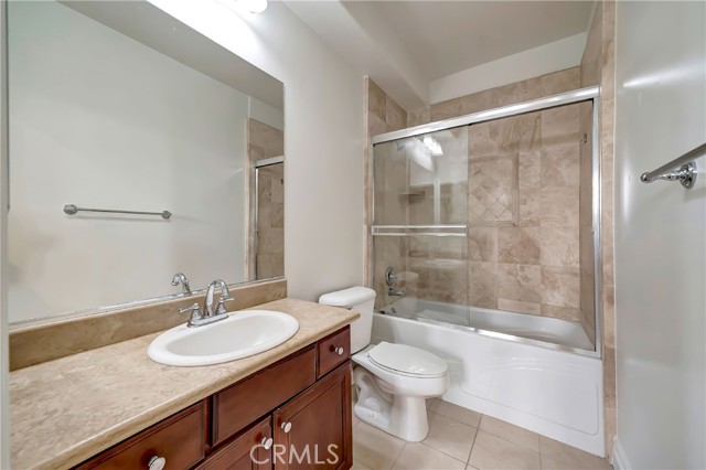 Detail Gallery Image 35 of 75 For 15206 Burbank Bld #209,  Sherman Oaks,  CA 91411 - 2 Beds | 2/1 Baths