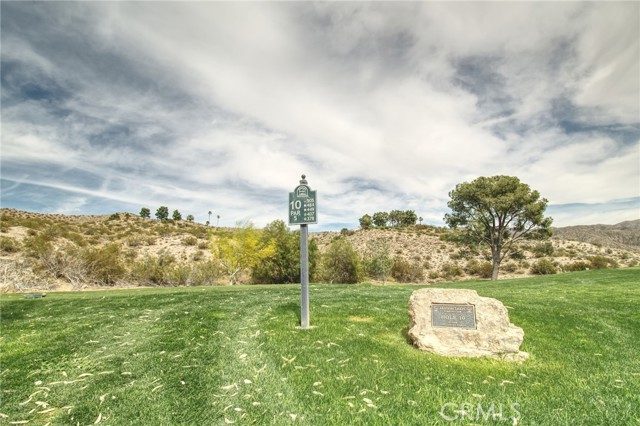 Image 31 of 32 For 9839 9839 Warwick Dr