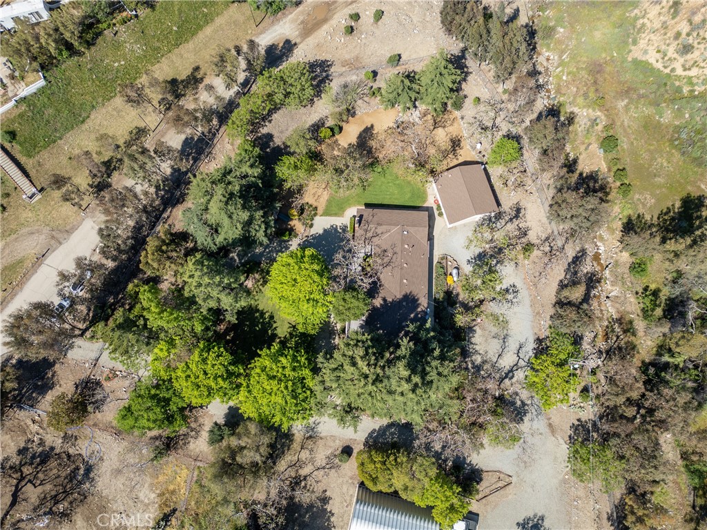https://media.crmls.org/medias/8e94b5f1-f8b1-4e07-b715-ce7db435d2f9.jpg?preset=X-Large