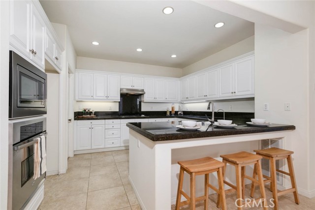 Detail Gallery Image 11 of 52 For 15823 Elfin Forest Ave, Chino,  CA 91708 - 4 Beds | 3/1 Baths