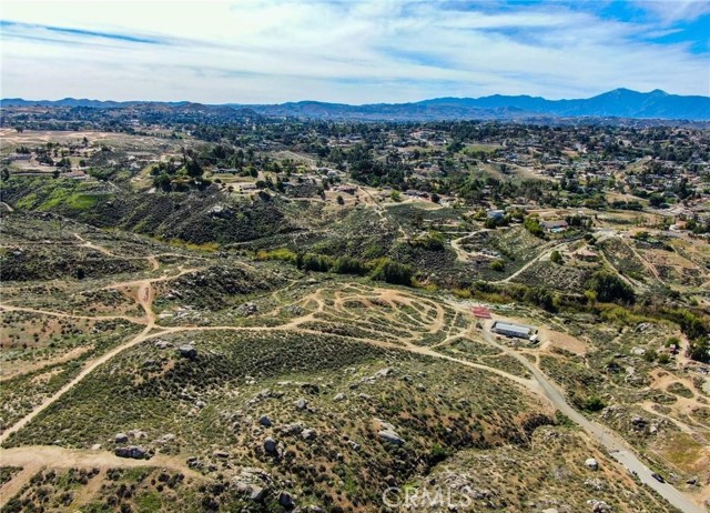 0 Horizon View Drive, Riverside CA: https://media.crmls.org/medias/8e9638ff-3dd3-490c-bb87-65e8d70ad1b6.jpg