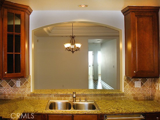 Detail Gallery Image 7 of 19 For 10640 Woodbridge St Ph2,  Toluca Lake,  CA 91602 - 3 Beds | 2/1 Baths