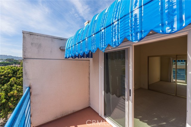 Detail Gallery Image 21 of 42 For 6146 Pacific Coast, Redondo Beach,  CA 90505 - 2 Beds | 3 Baths