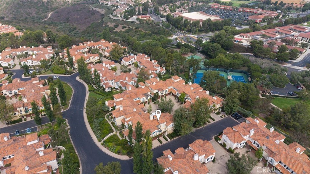 MLS #OC25193732 image #36