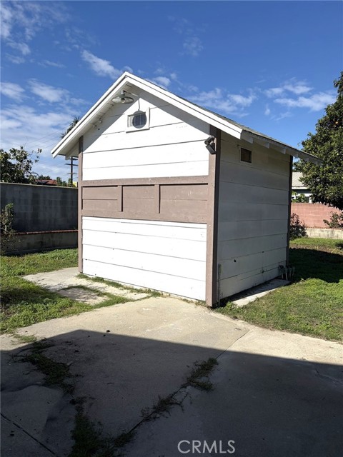 Detail Gallery Image 5 of 8 For 4323 W 105th St, Inglewood,  CA 90304 - 2 Beds | 2 Baths