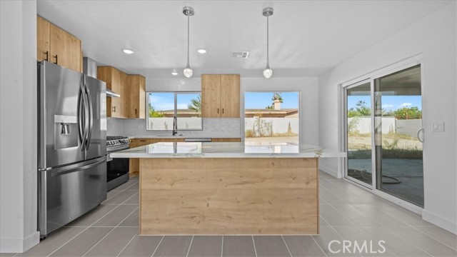 Detail Gallery Image 7 of 27 For 2384 E Rogers Rd., Palm Springs,  CA 92262 - 3 Beds | 2 Baths