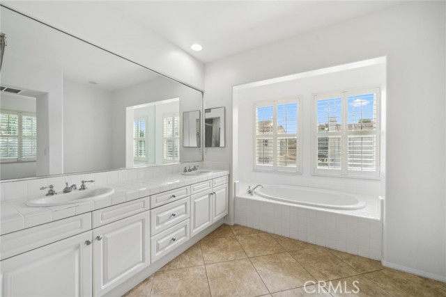 Detail Gallery Image 18 of 23 For 236 Terra Cotta, Irvine,  CA 92603 - 3 Beds | 2/1 Baths