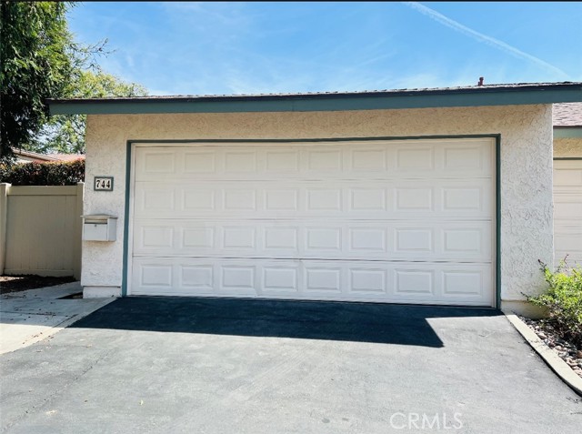 Detail Gallery Image 1 of 1 For 744 N Sequoia Ln, Azusa,  CA 91702 - 2 Beds | 1/1 Baths