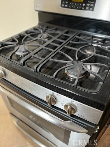 Detail Gallery Image 4 of 7 For 313 Wilma Cir #B,  Placentia,  CA 92870 - 2 Beds | 1/1 Baths