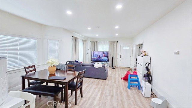 Detail Gallery Image 13 of 19 For 873 N Towne Ave, Pomona,  CA 91767 - 3 Beds | 2 Baths