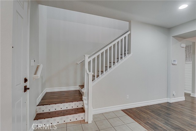 Detail Gallery Image 4 of 44 For 5005 Silvery Jewel, Bakersfield,  CA 93313 - 5 Beds | 3/1 Baths