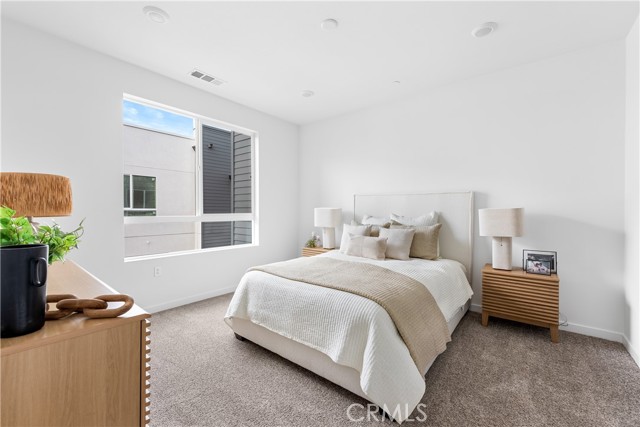 Detail Gallery Image 19 of 43 For 9419 1/2 N Sepulveda Blvd. #5,  North Hills,  CA 91343 - 2 Beds | 2/1 Baths