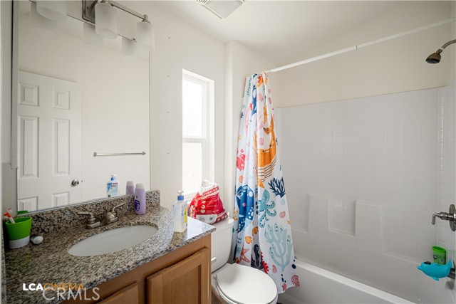 348 Petrol Rd #366, Bakersfield CA: https://media.crmls.org/medias/8e9cf4ca-d871-4504-a38a-b3f26c68e374.jpg