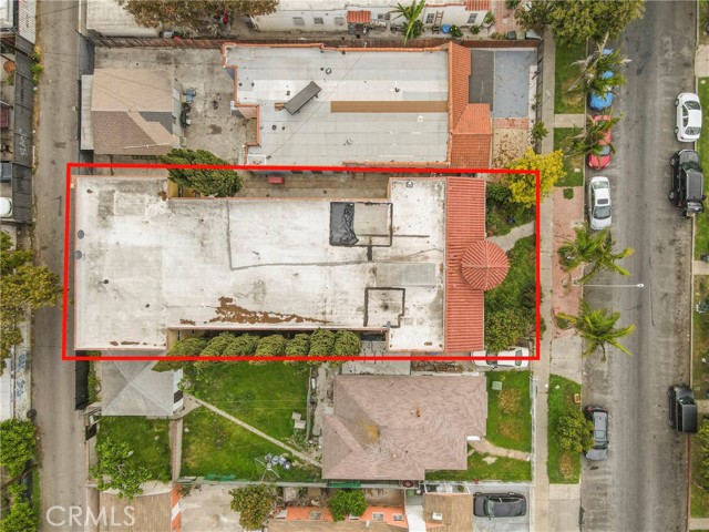 1061 W 57th Street, Los Angeles CA: https://media.crmls.org/medias/8e9d61c3-f69c-4ac1-a1a0-1430219a19d8.jpg