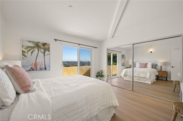 Detail Gallery Image 31 of 60 For 204 N Prospect #B,  Redondo Beach,  CA 90277 - 4 Beds | 3 Baths