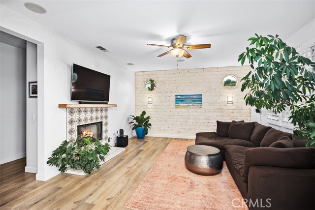 19 Via Cuenta Nueva, San Clemente CA: https://media.crmls.org/medias/8e9dd840-d045-4e5a-b953-0d5ae054604c.jpg