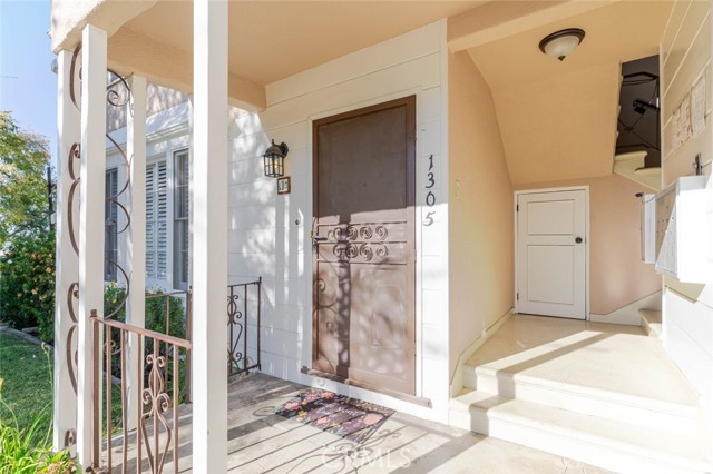 Detail Gallery Image 4 of 27 For 1305 E Glenoaks Bld #D,  Glendale,  CA 91206 - 1 Beds | 1 Baths