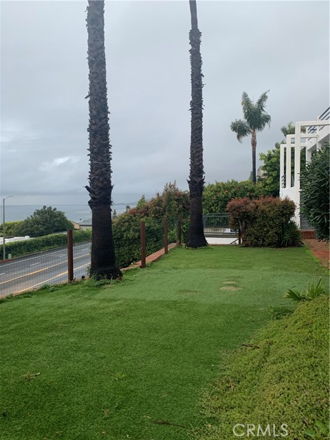 Detail Gallery Image 13 of 16 For 32162 Coast, Laguna Beach,  CA 92651 - 5 Beds | 2 Baths