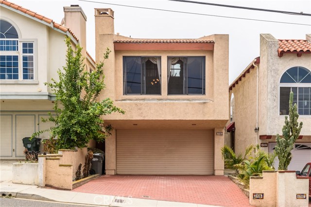 1705 Ford Avenue, Redondo Beach, California 90278, 3 Bedrooms Bedrooms, ,1 BathroomBathrooms,For Sale,Ford,SB19180751