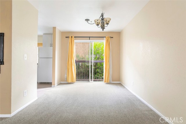 Detail Gallery Image 5 of 12 For 432 N. Kenwood St #206,  Glendale,  CA 91206 - 2 Beds | 3 Baths
