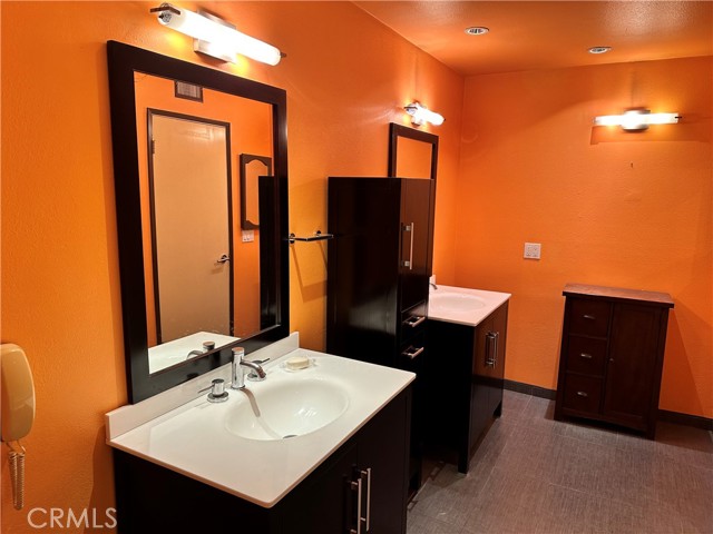 Detail Gallery Image 22 of 31 For 14560 Benefit St #301,  Sherman Oaks,  CA 91403 - 2 Beds | 2 Baths