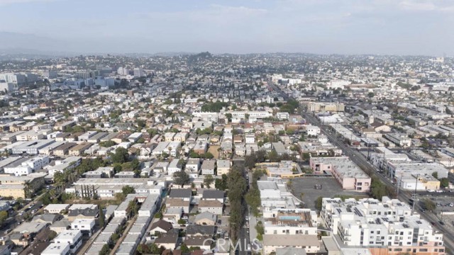 1150 N Kingsley Drive, Los Angeles CA: https://media.crmls.org/medias/8e9fb3c5-c42d-464d-9ee0-b35015bf11b0.jpg