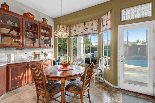 Detail Gallery Image 19 of 38 For 10727 Iron Creek Ave, Bakersfield,  CA 93312 - 4 Beds | 2 Baths