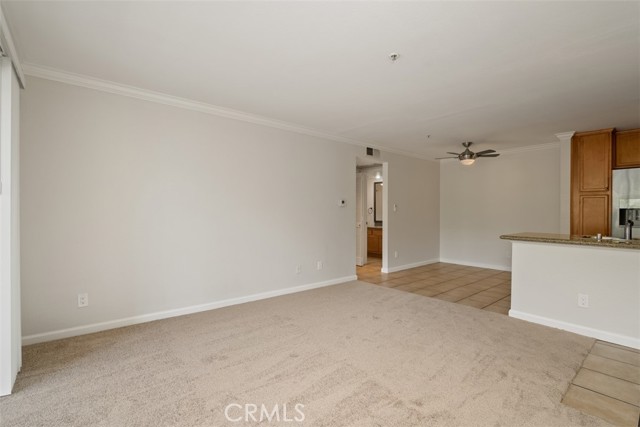 Detail Gallery Image 12 of 38 For 1965 Las Colinas Cir #205,  Corona,  CA 92879 - 1 Beds | 1 Baths